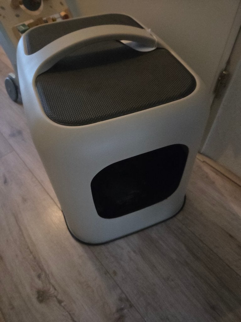Kattenbak weinig gebruikt, Ophalen, Zo goed als nieuw