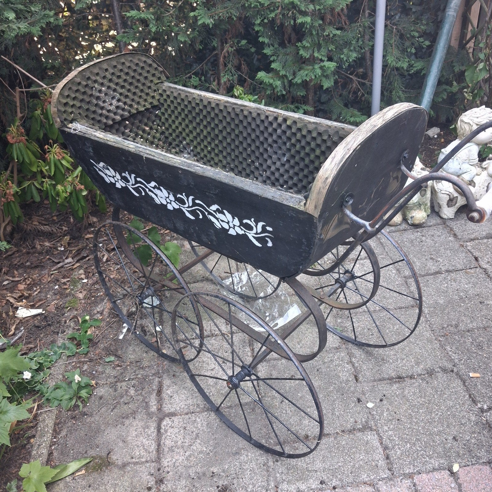 Antieke kinderwagen - Decoratie of opknapproject, Ophalen of Verzenden
