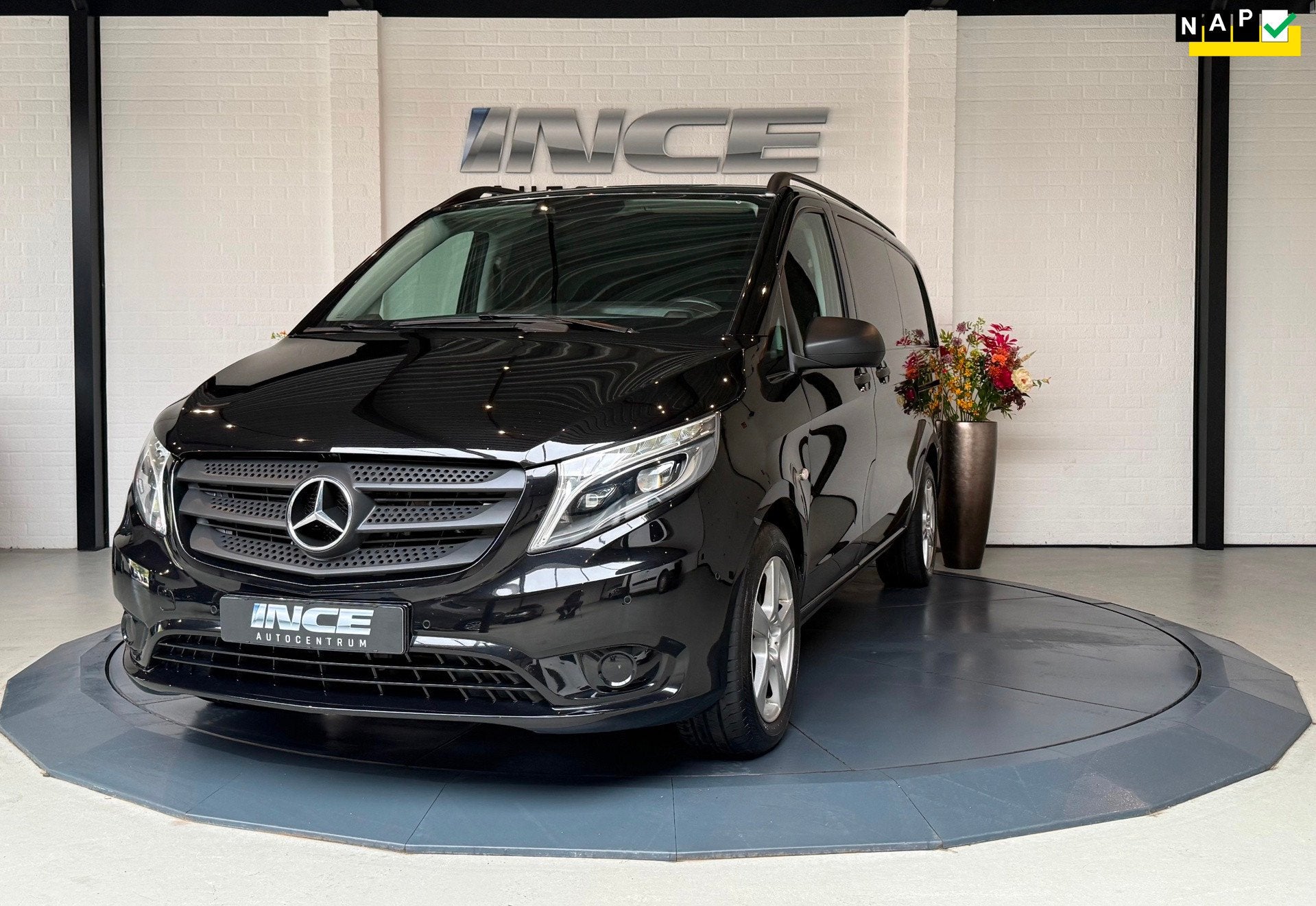 Mercedes-Benz Vito 114 CDI Lang | Bluetooth | Cruise | BTW, Auto's, Automaat, Gebruikt, Zwart, 4 cilinders