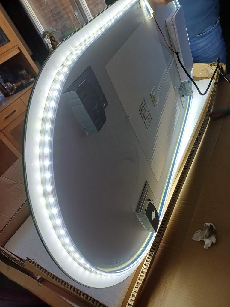 Badkamer ledspiegel met verwarming, Huis en Inrichting, Badkamer | Badkamermeubels, Overige typen, Nieuw, Minder dan 100 cm, 25 tot 50 cm