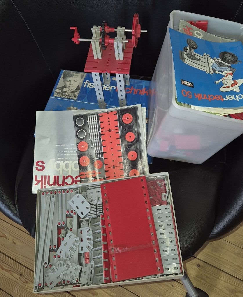 2 dozen Fischer Technik en losse onderdelen box, Ophalen of Verzenden, Gebruikt, Overige merken
