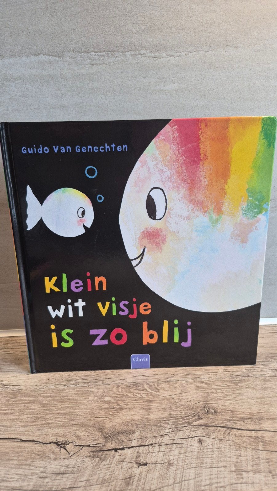 Klein wit visje is zo blij - Guido Van Genechten, Ophalen of Verzenden, Zo goed als nieuw, Guido Van Genechten, 0 tot 6 maanden