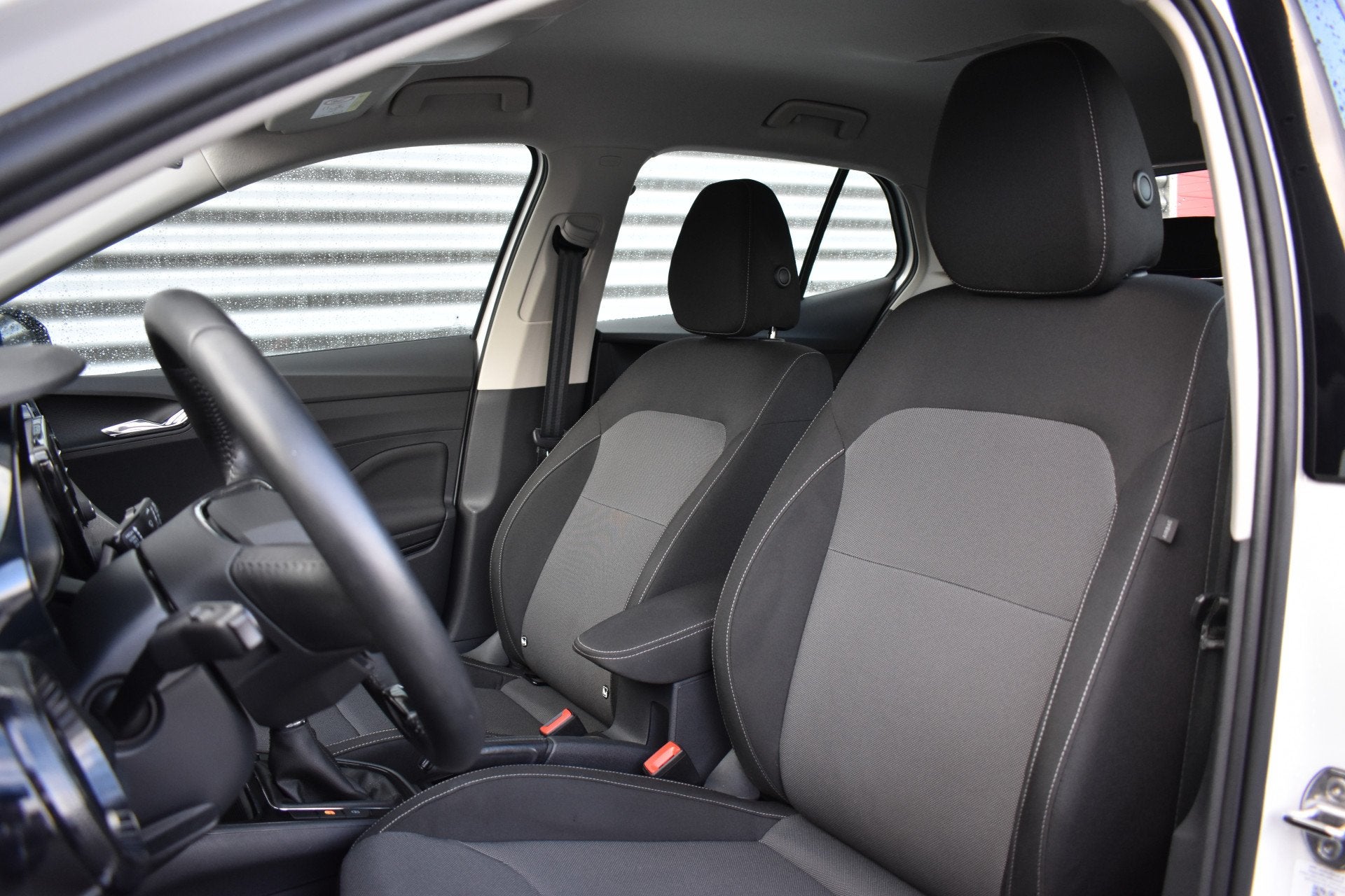Skoda Fabia 1.0 TSI Ambition LED | Carplay | Trekhaak | Airc, Stof, Gebruikt, Euro 6, Met garantie (alle)