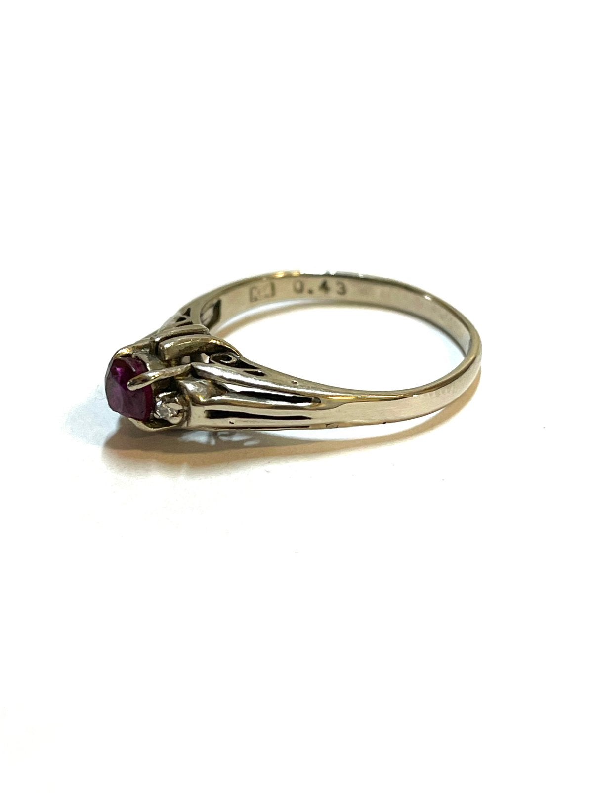 14k witgouden ring met robijn en diamant, -, -, Ophalen of Verzenden, Zo goed als nieuw