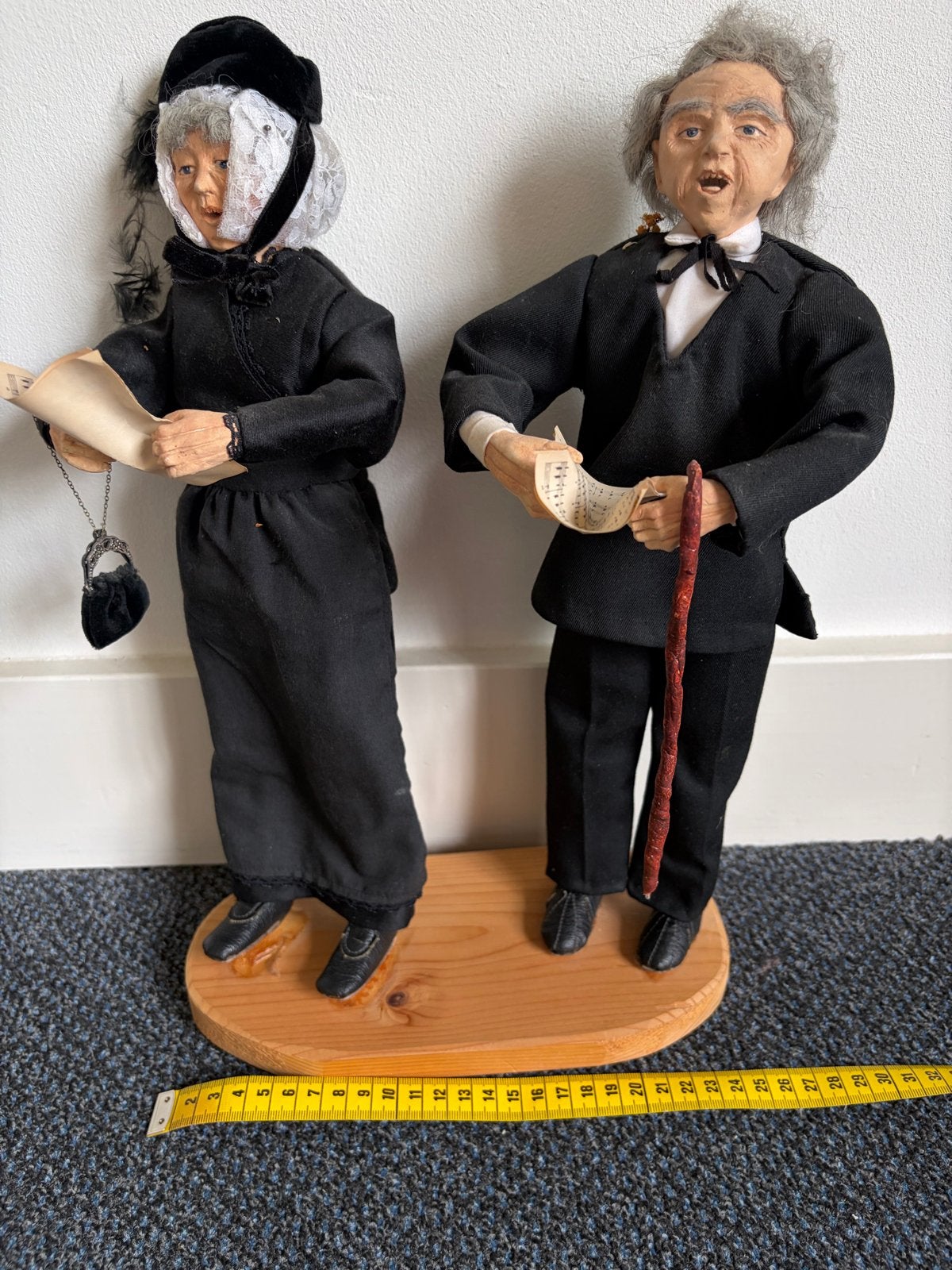 Vintage poppenpaar zangers met bladmuziek, Ophalen of Verzenden, Gebruikt, Pop