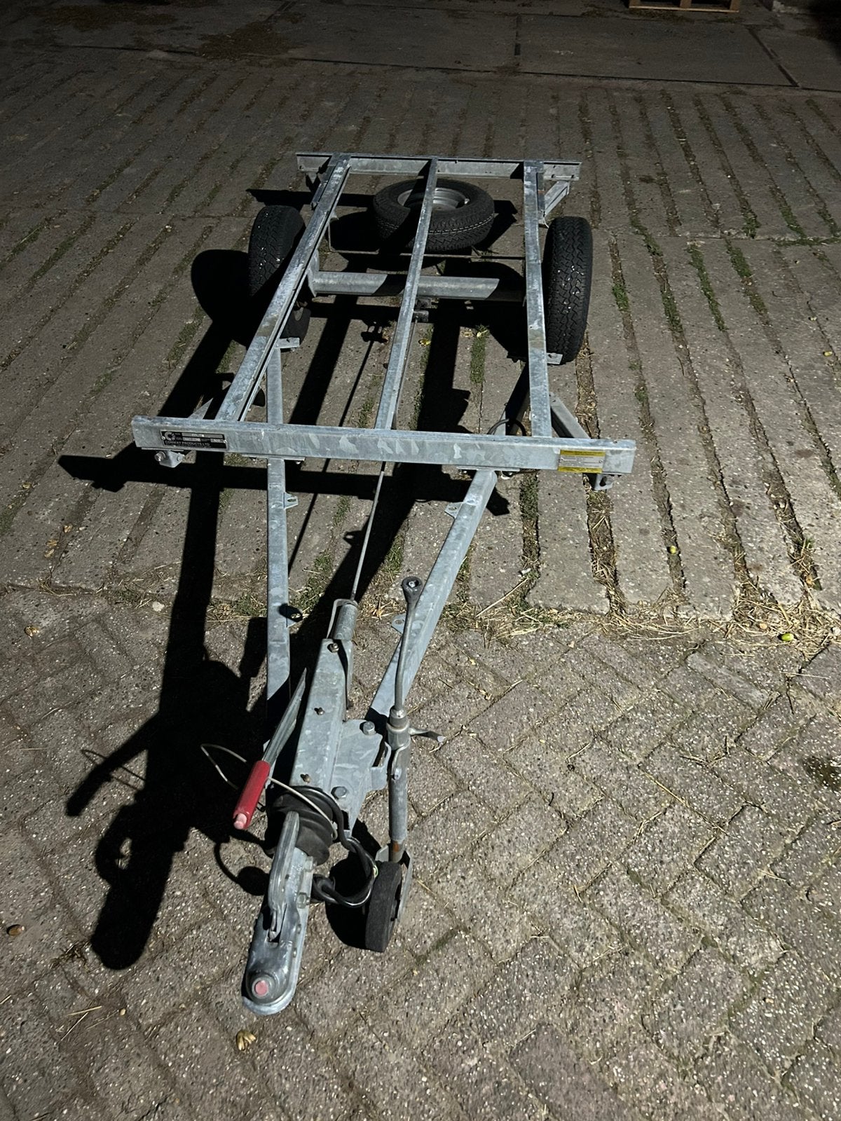 Aanhanger onderstel, Ophalen, Zo goed als nieuw