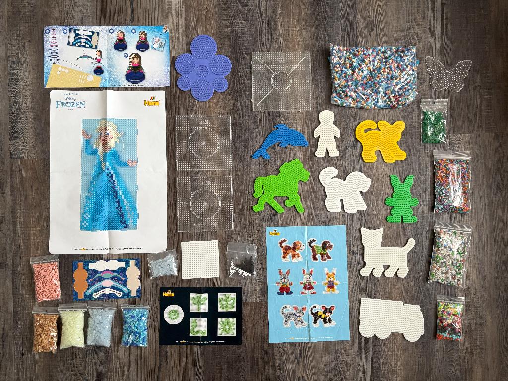 Hama strijkkralen met veel vormen, Disney etc, Ophalen of Verzenden, Zo goed als nieuw, Educatief, Knutselwerk