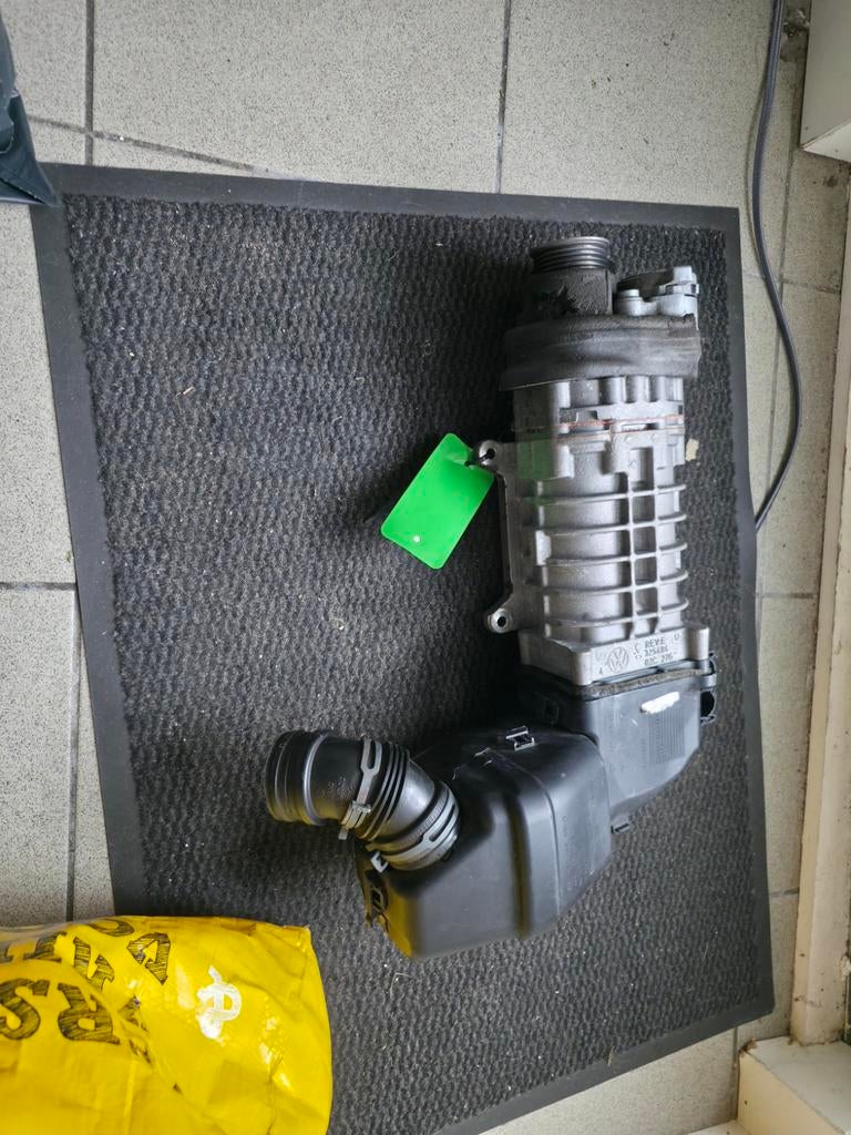 Compressor VW Golf 6 1.4 TSI, Ophalen, Gebruikt, Volkswagen