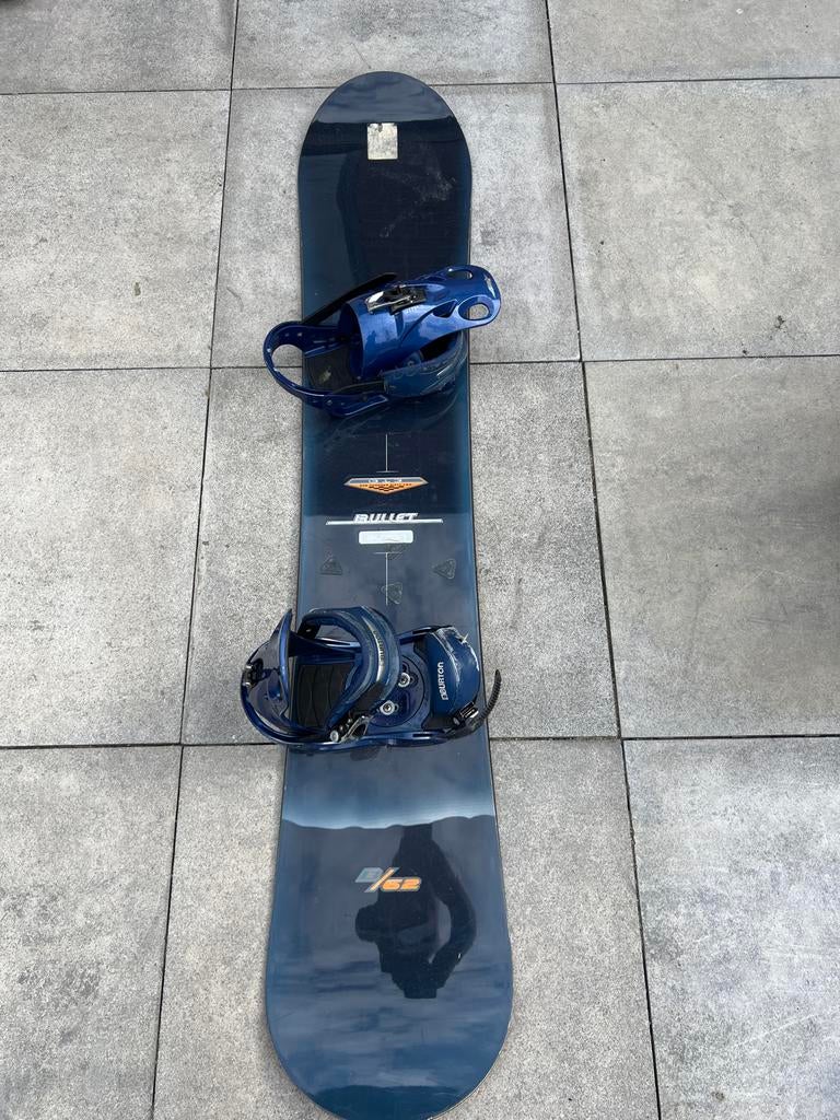 Burton Bullet Snowboard met bindingen, Ophalen of Verzenden, Gebruikt, Board