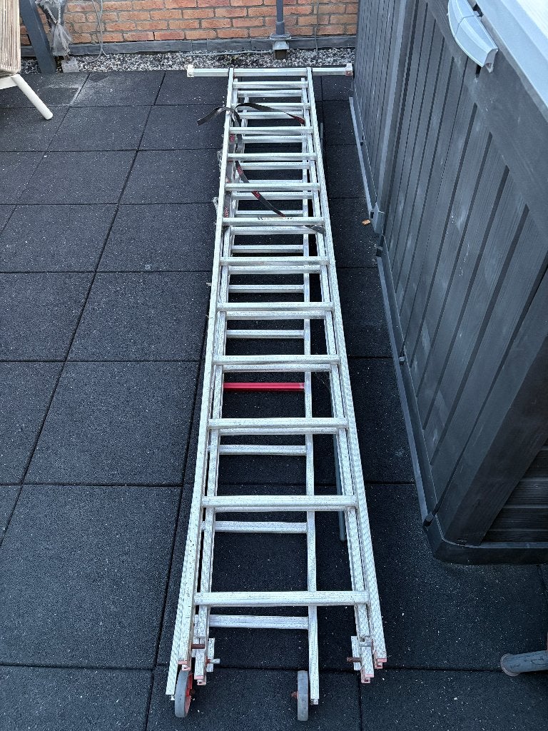 Altrex ladder 3x12, Doe-het-zelf en Verbouw, Ladders en Trappen, Ophalen, Gebruikt, Ladder, Opvouwbaar of Inschuifbaar