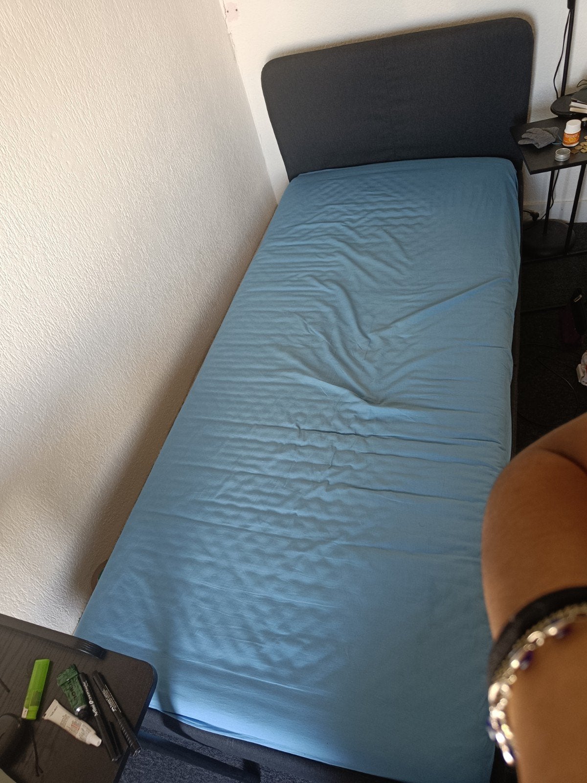 IKEA SLATTUM Eenpersoonsbed met ÅGOTNES Matras, Ophalen, 90 cm, Eenpersoons, Zo goed als nieuw