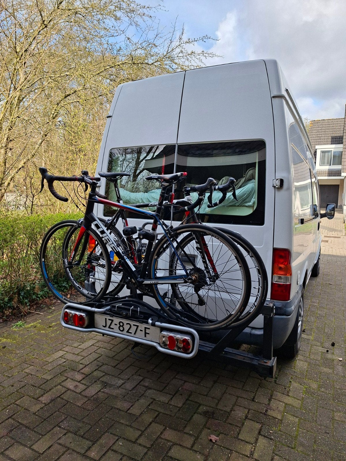 wegdraaiende fietsendrager voor drager voor 2 fietsen - Gebr, Ophalen, 2 fietsen, Gebruikt, Trekhaakdrager