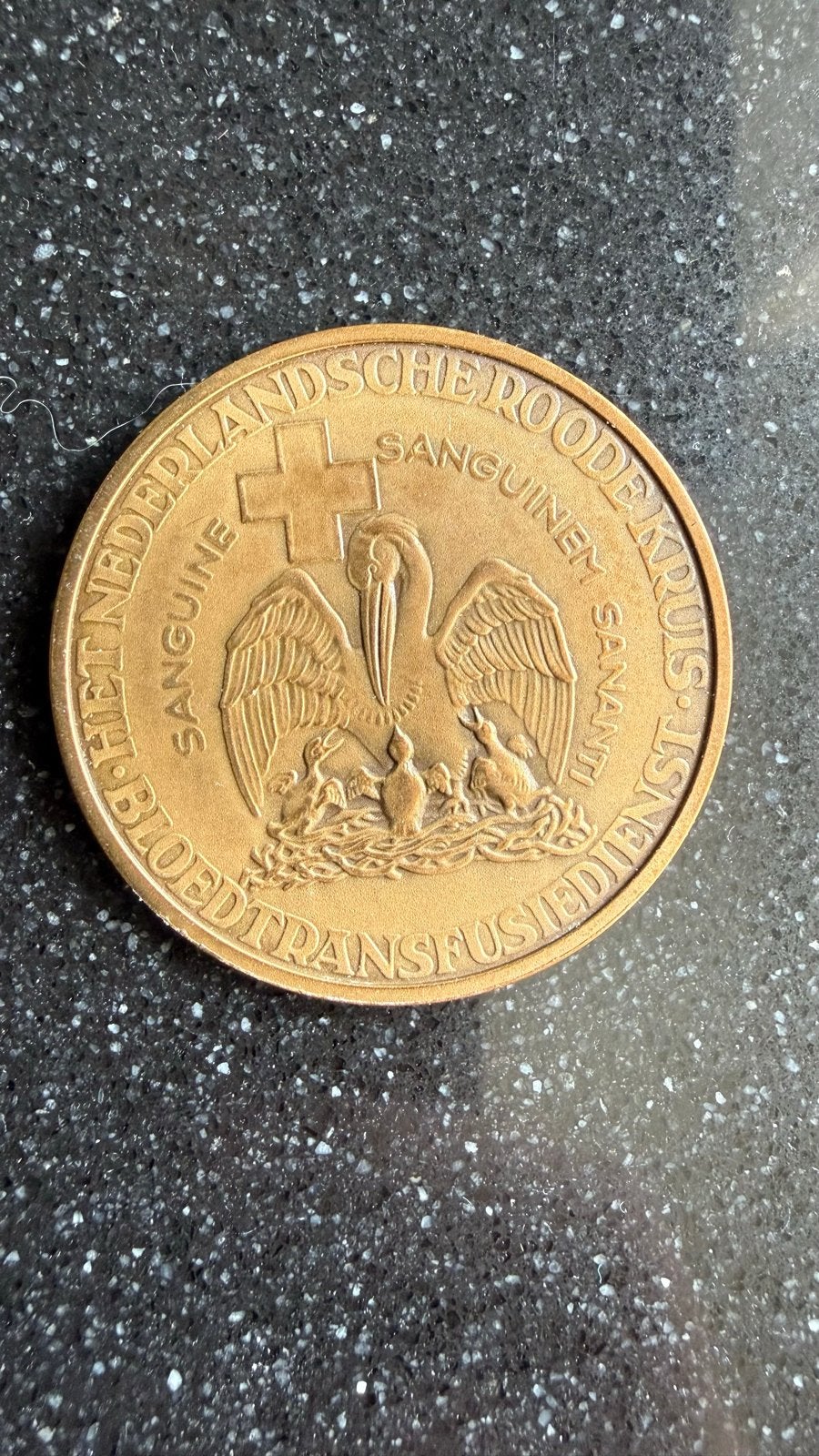 Medaille Nederlandse Rode Kruis Bloedtransfusiedienst, Ophalen of Verzenden, Brons, Nederland