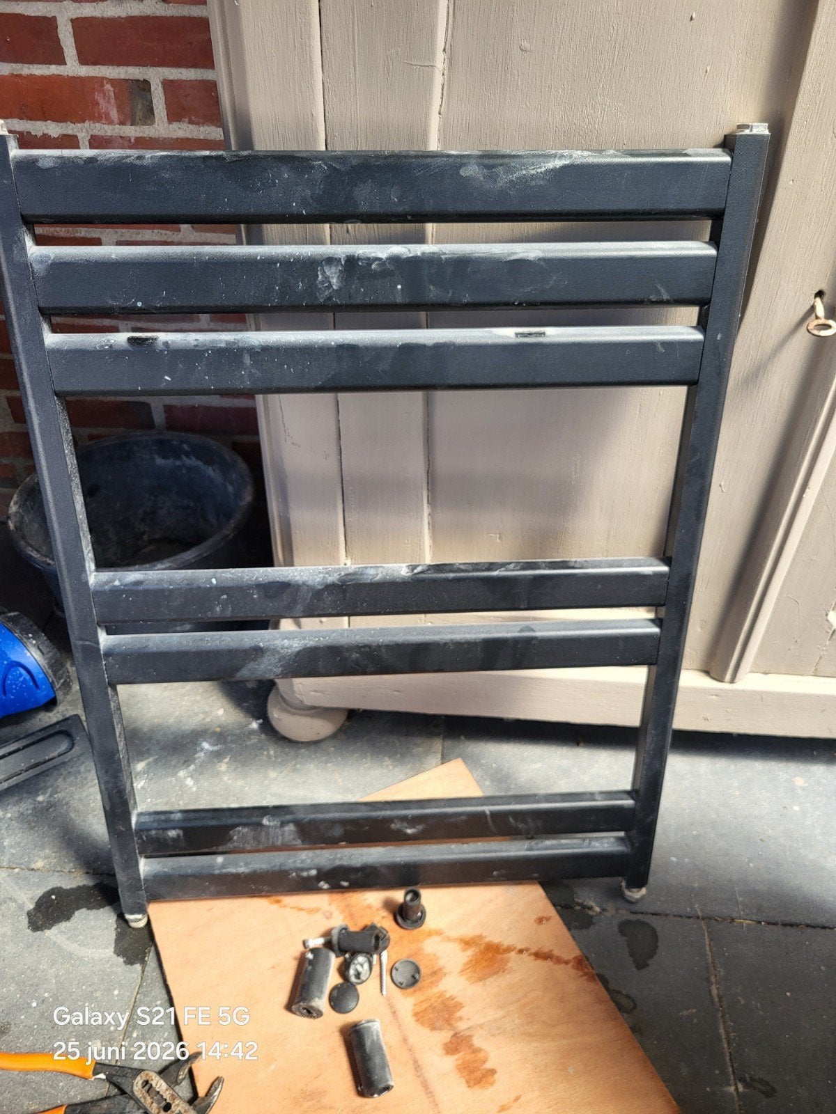 Badkamer radiator, Ophalen, Zo goed als nieuw, Rolsteiger of Kamersteiger, Minder dan 2 meter