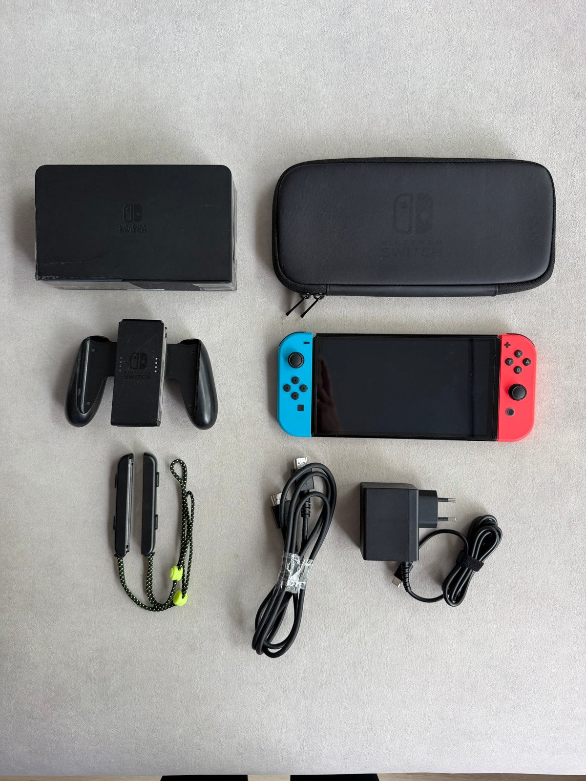 Nintendo Switch Oled, in top conditie. Complete set, Ophalen of Verzenden, Zo goed als nieuw