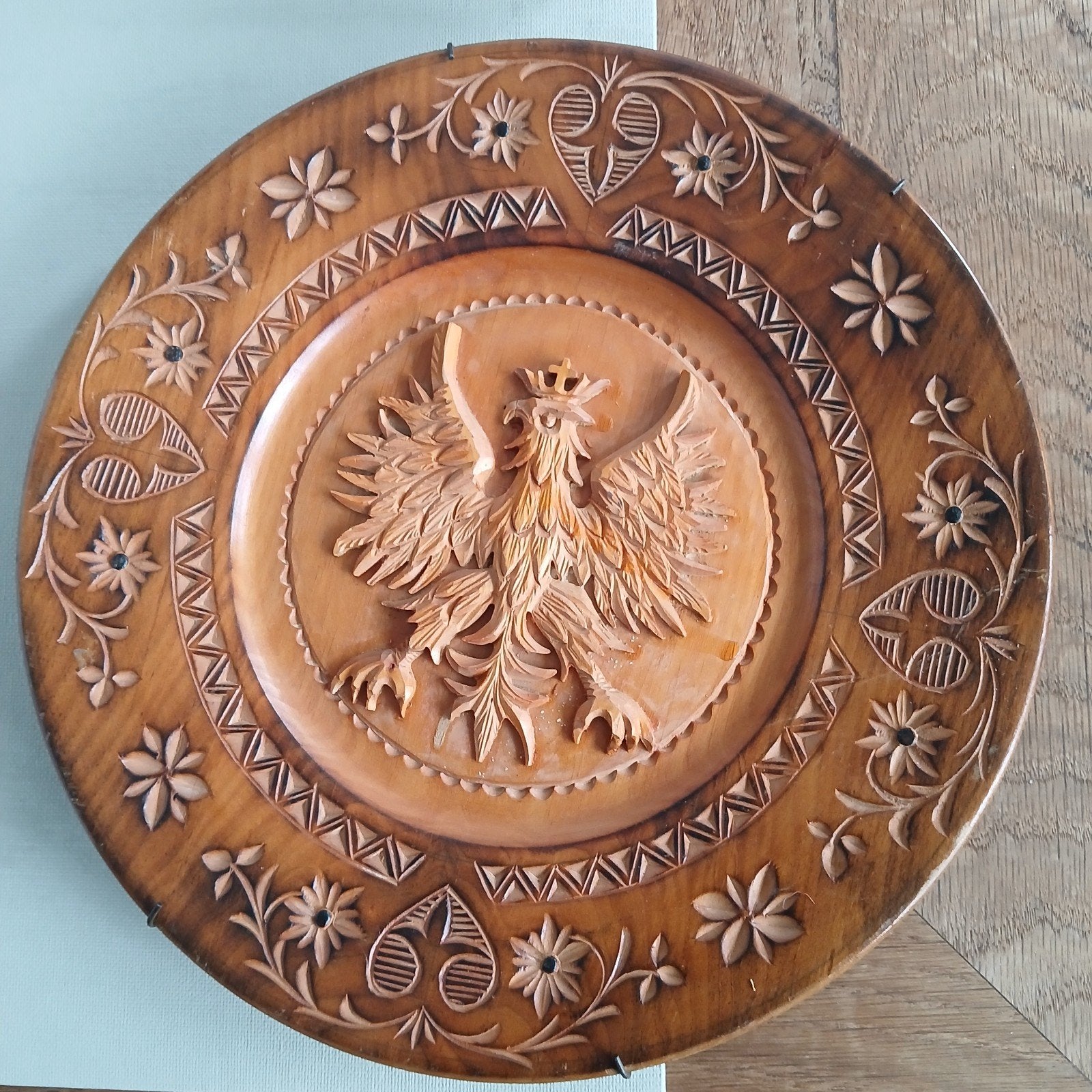 Houten wandbord met Poolse adelaar, handgesneden, Ophalen
