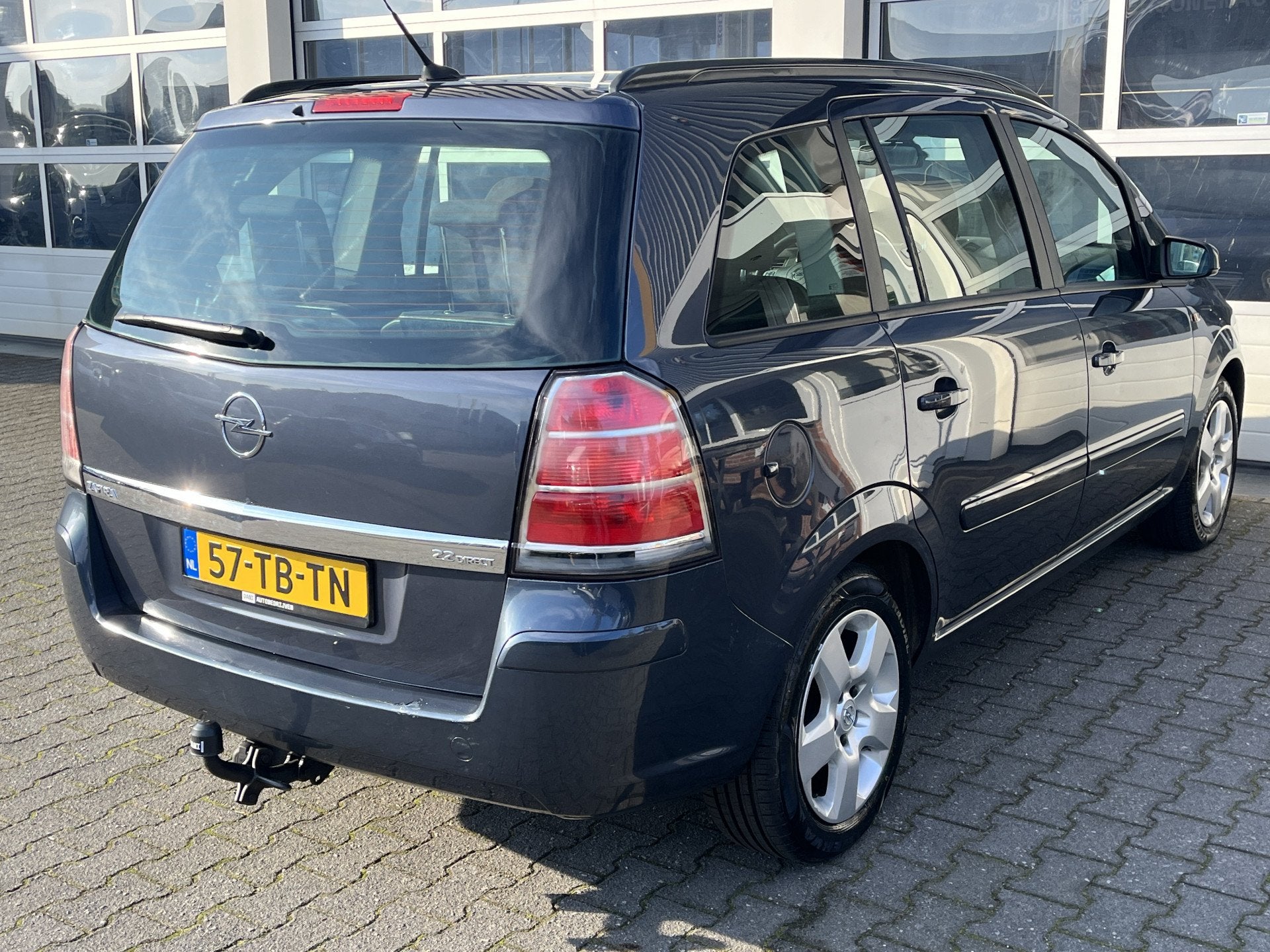 Opel Zafira 2.2 versnellingsbak defect Cruise control Climat, Auto's, Opel, Voorwielaandrijving, Stof, Gebruikt, Zwart