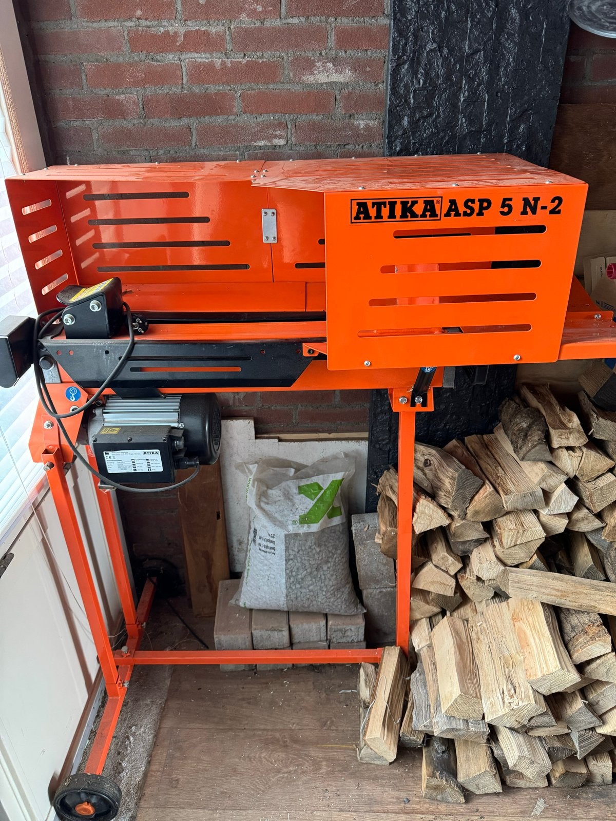 Atika ASP 5 N-2 Houtklover - Elektrisch en Krachtig, Tuin en Terras, Ophalen, Zo goed als nieuw, Elektrisch, Liggend