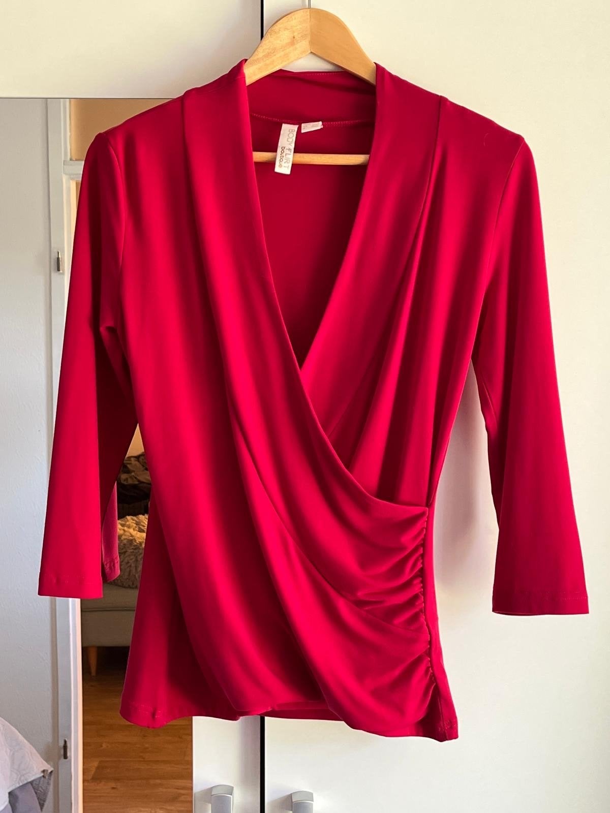 Fuchsia kleurige top maat 36/38, Maat 38/40 (M), Ophalen of Verzenden, Zo goed als nieuw, Korte mouw