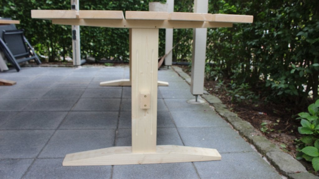 Foto 4 van Houten tuintafel