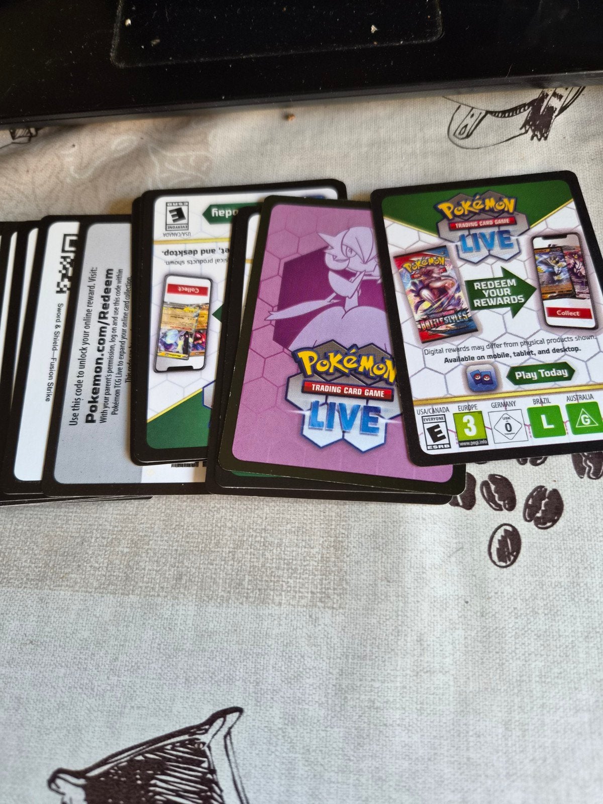 code kaarten pokemon, Hobby en Vrije tijd, Ophalen of Verzenden, Nieuw, Meerdere kaarten