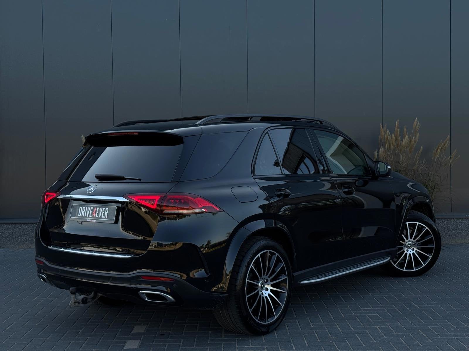 Mercedes-Benz GLE-klasse 350 e 4MATIC Premium Plus | AMG | P, Auto's, Automaat, Dealer onderhouden, Gebruikt, 4 cilinders