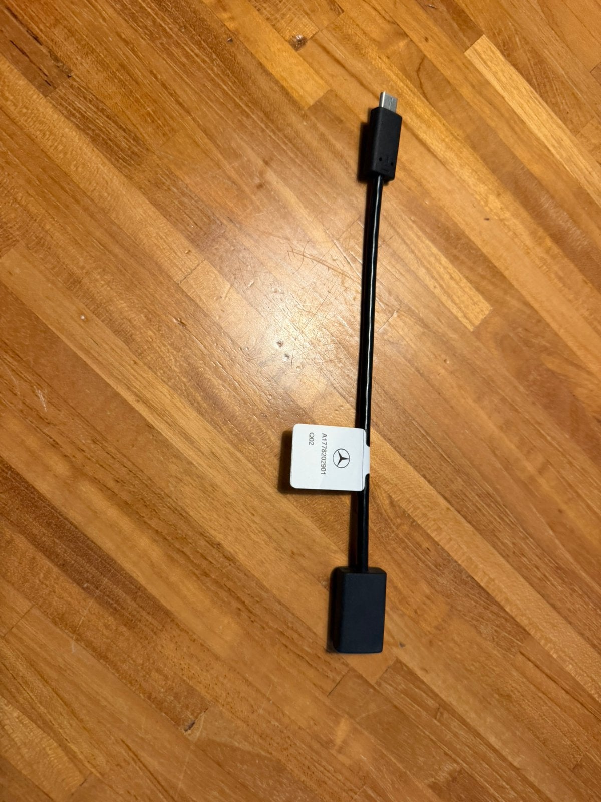 Kabel USB-C naar USB-A adapter (Mercedes), Ophalen of Verzenden, Zo goed als nieuw