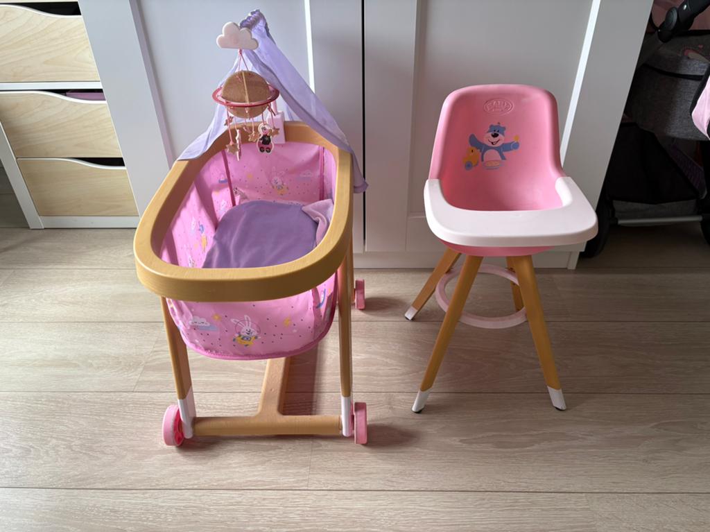 Baby Born verrijdbare wieg met Baby Born kinderstoel, Ophalen of Verzenden, Zo goed als nieuw, Meisje