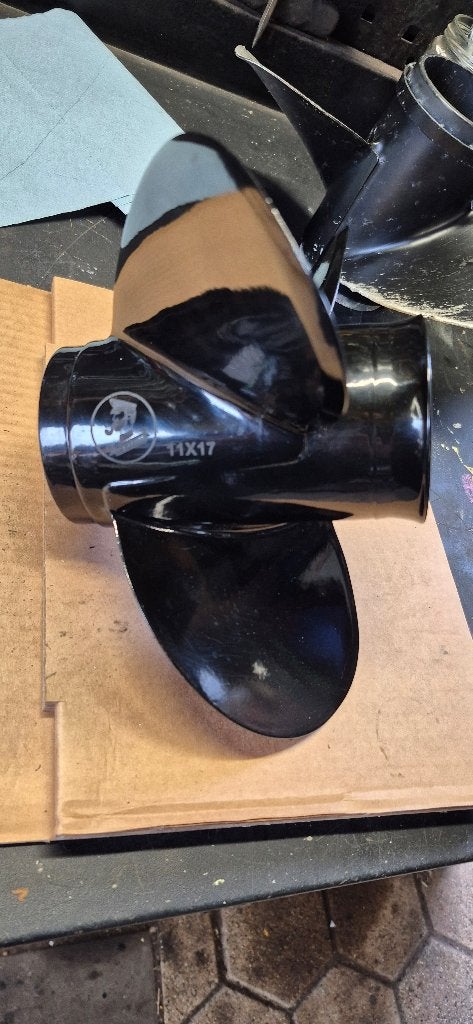 Suzuki DT65 Pitch 17" Cupped Propeller 11 x 17", Suzuki, Motorboot, Ophalen of Verzenden, Motor en Techniek