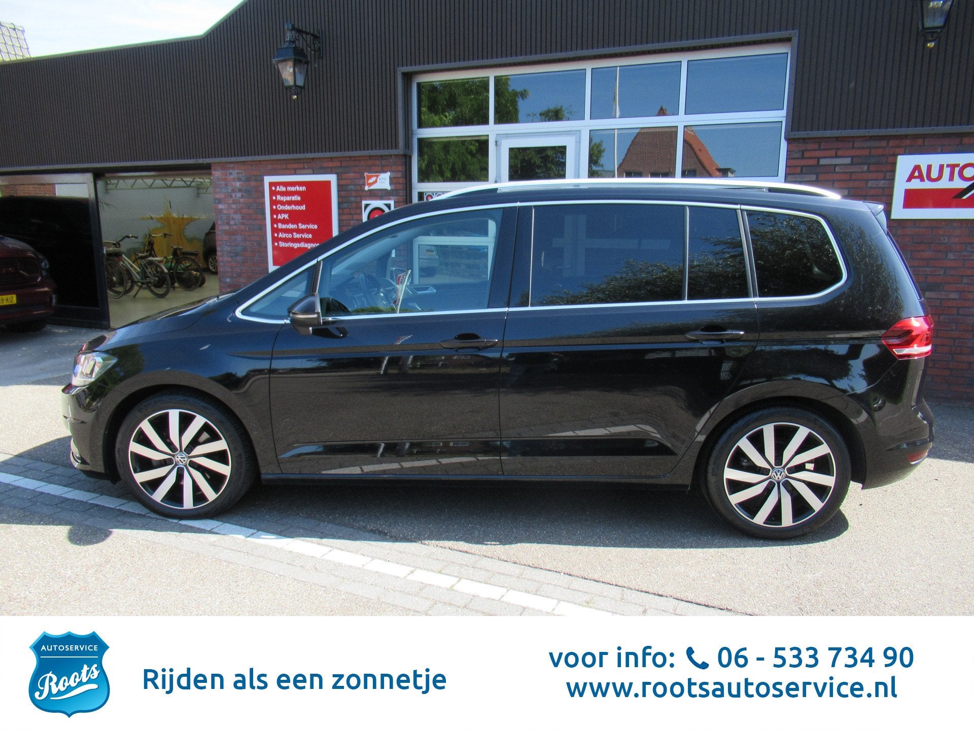 Volkswagen Touran 1.2 TSI Highline OPEN-DAK*NAVI*TREKH*CRUIS, Voorwielaandrijving, Gebruikt, Euro 6, 4 cilinders