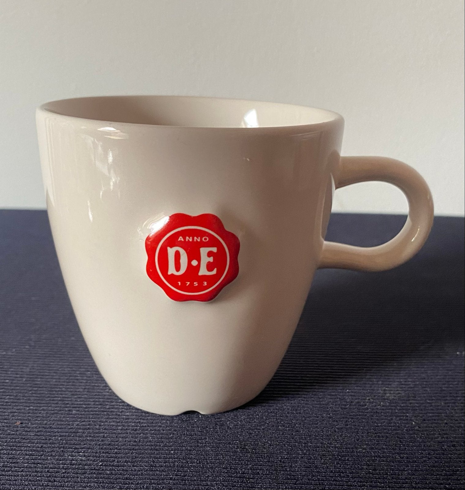 Douwe Egberts My Fair Lady Mok - Royal Raja, Overige merken, Keramiek, Zo goed als nieuw, Modern