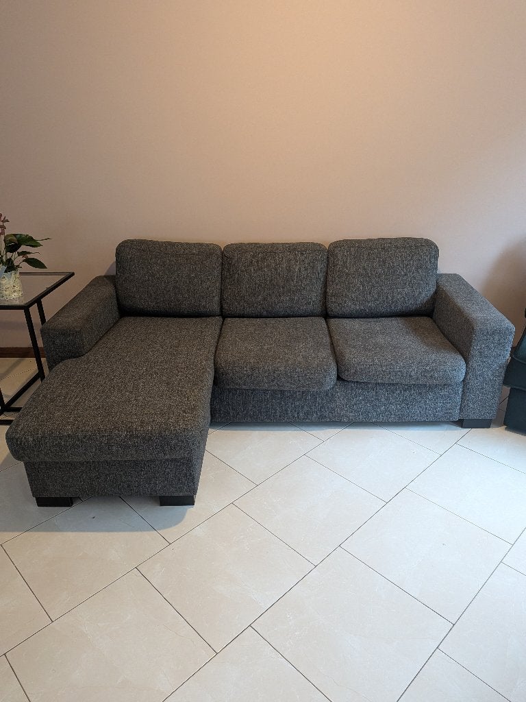 Grijze hoekbank met verwisselbare chaise longue – €150, Ophalen, Gebruikt, Driepersoons