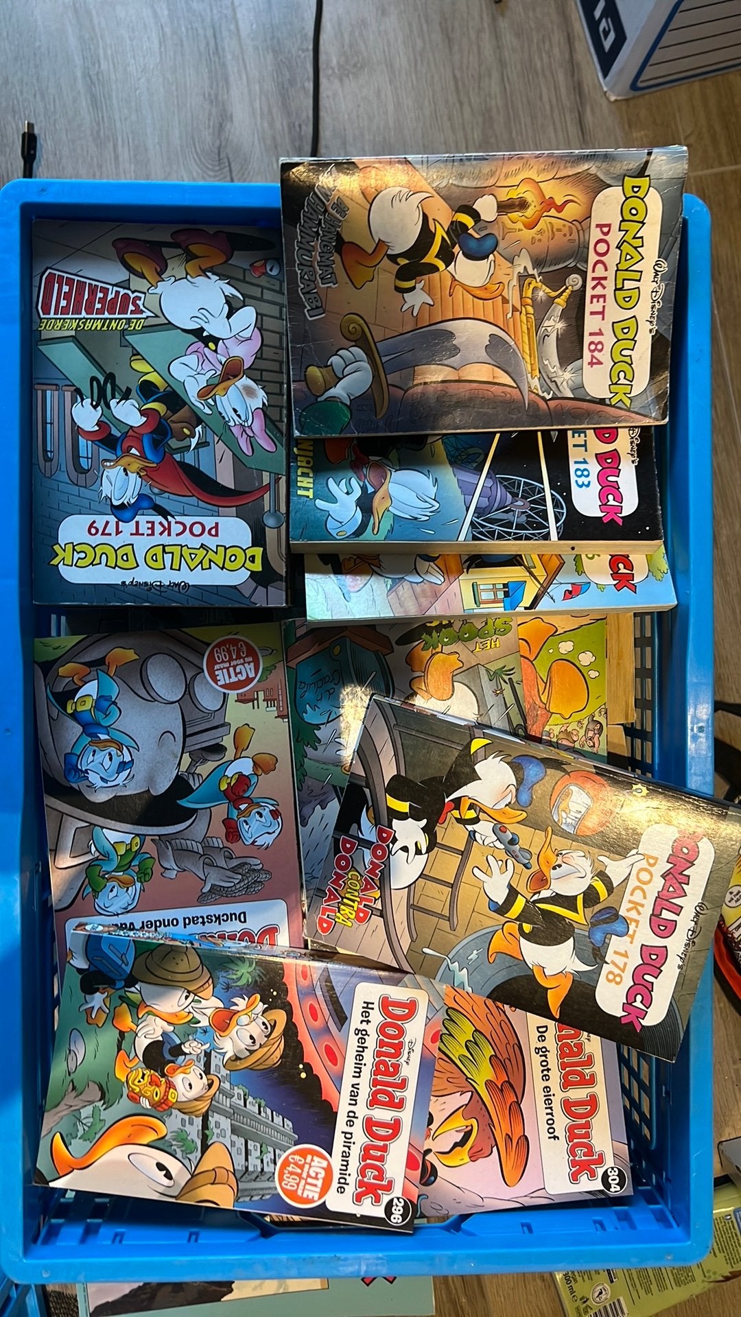 Mega partij Donald Duck Pockets, Meerdere stripboeken, Ophalen, Gelezen