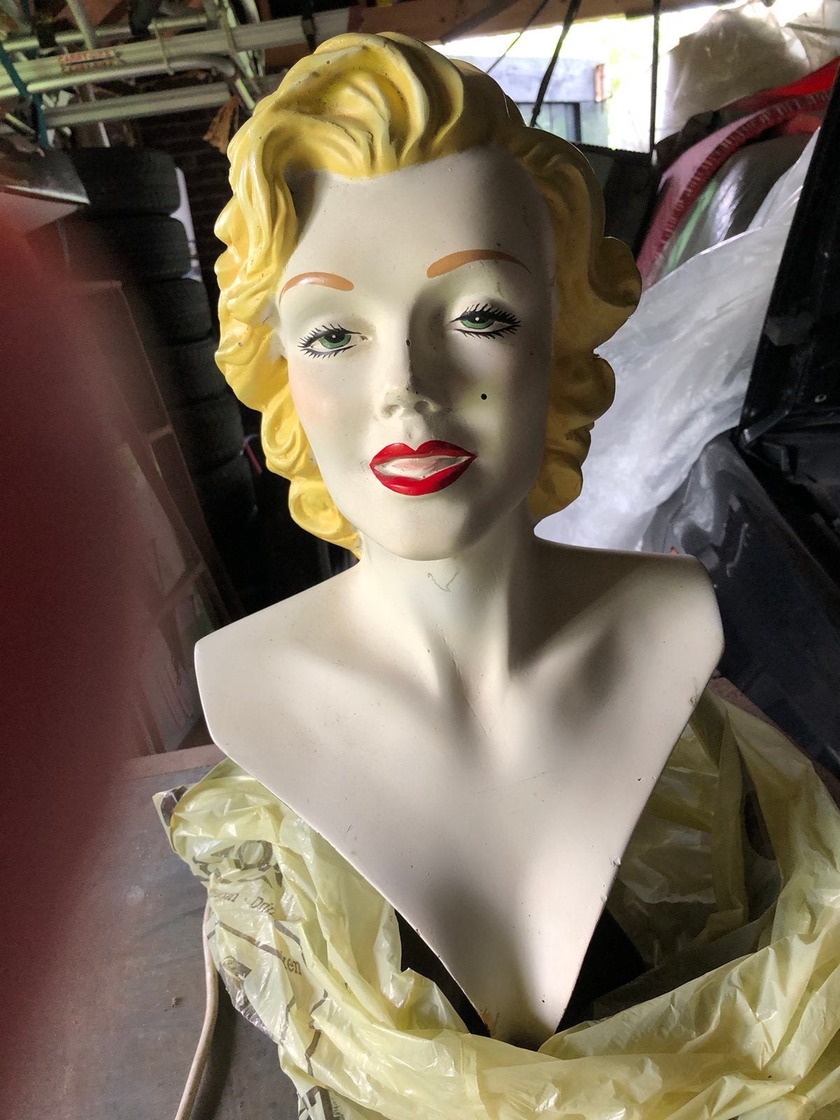 Marlen Monroe beeld, Ophalen, Zo goed als nieuw