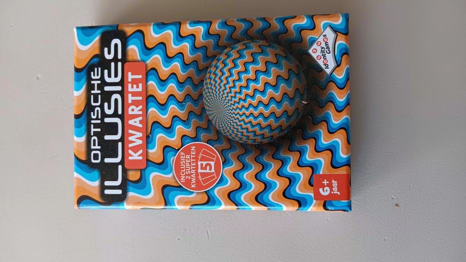 Optische illusies kwartetspel.
Nog heel, compleet en netjes., Hobby en Vrije tijd, Gezelschapsspellen | Kaartspellen, Een of twee spelers