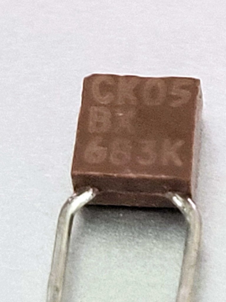 Ceramic Molded/ mil-C-11015 Capacitor (NOS), Hobby en Vrije tijd, Ophalen of Verzenden, Nieuw