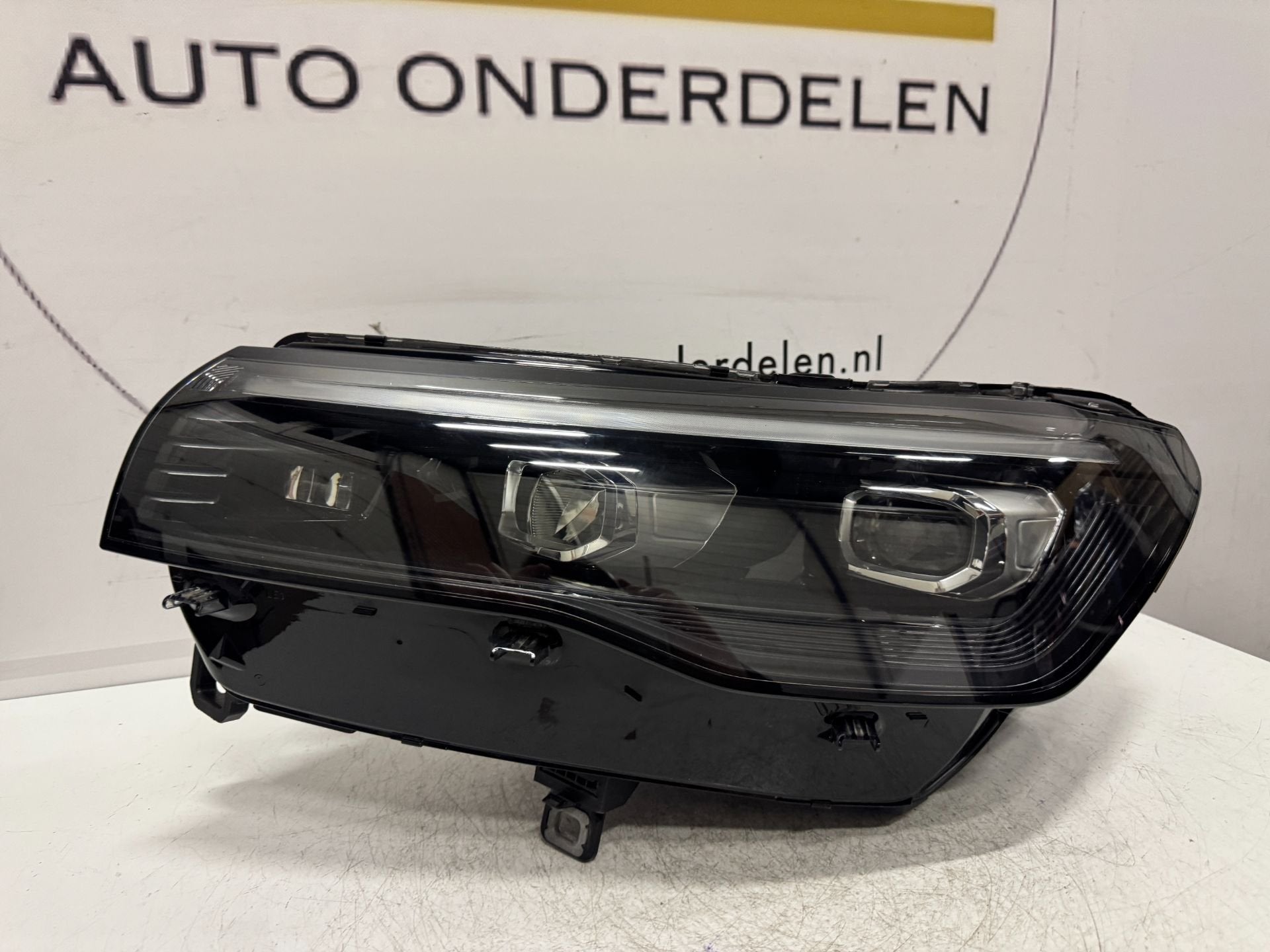 VW TIGUAN 571 VOL LED KOPLAMP LINKS 571941035C COMPLEET, Gebruikt, Volkswagen, Volkswagen AG, Berliner Ring 2
38440  Wolfsburg, DE