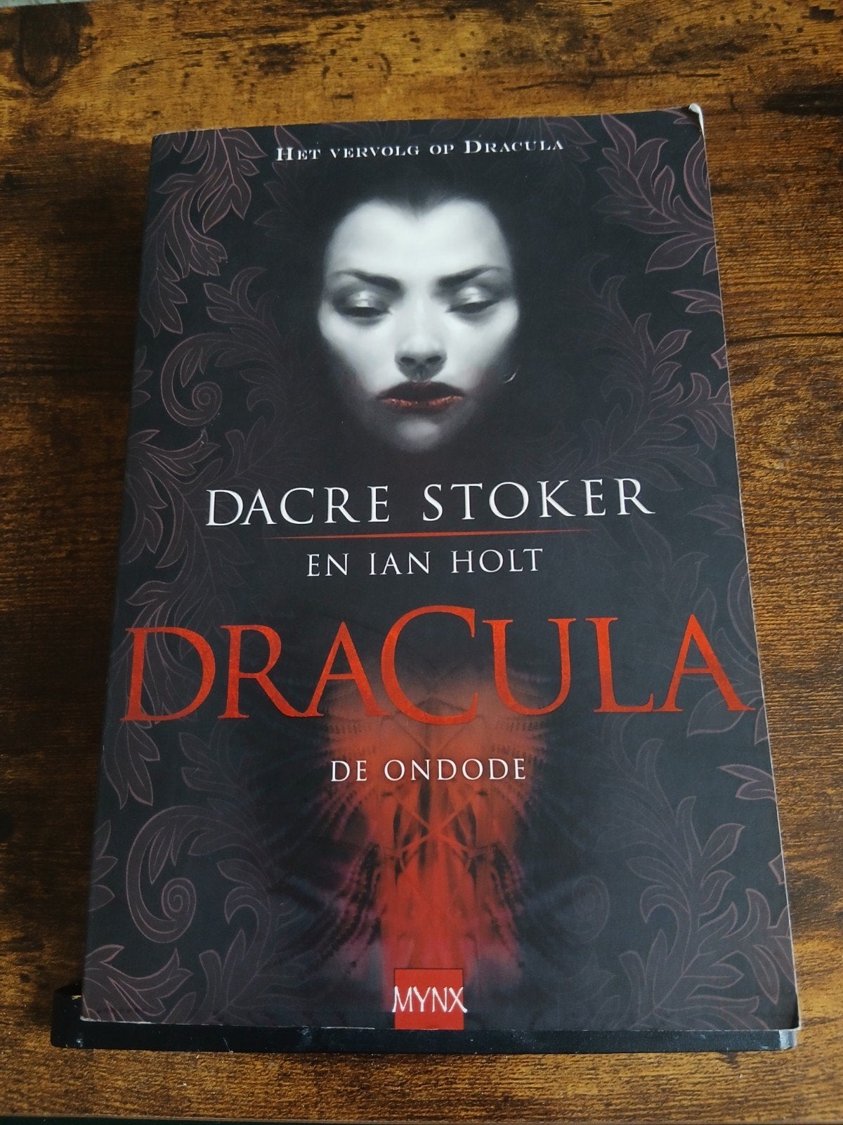 Dracula De Ondode - Dacre Stoker & Ian Holt, Gelezen, Dacre Stoker en Ian Holt, Ophalen of Verzenden, Nederland