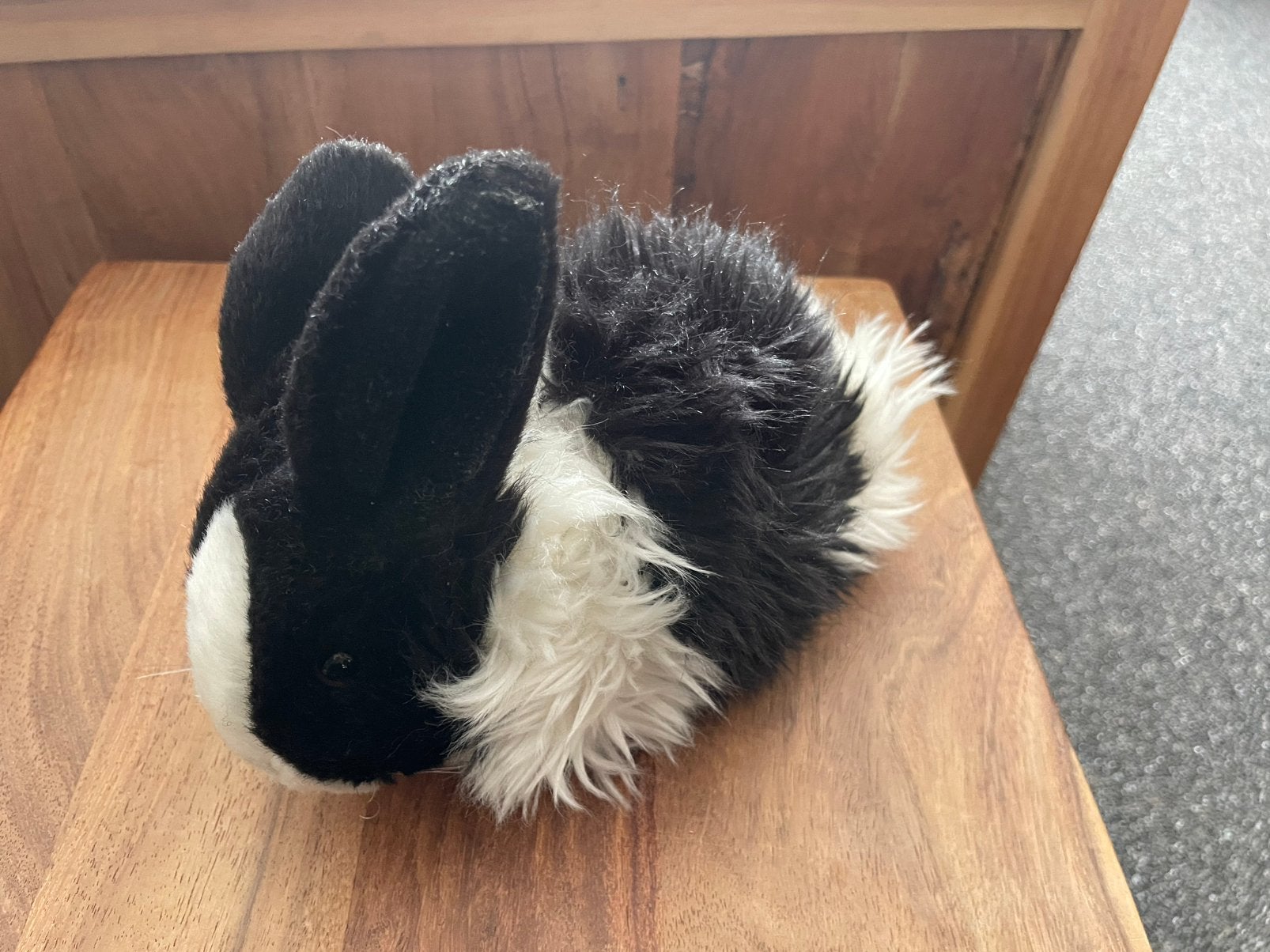Anna Club plush knuffel (net als wwf) van zwart-wit konijn, Konijn, Zwart, Ophalen of Verzenden, Anna Club Plush