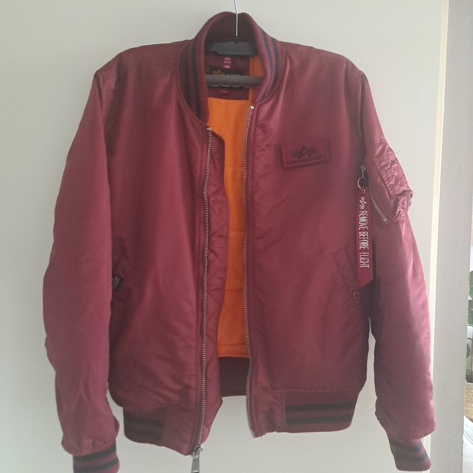 Alpha Industries bomberjack bordeaux rood maat L, Maat 52/54 (L), Alpha Industries, Ophalen of Verzenden, Zo goed als nieuw
