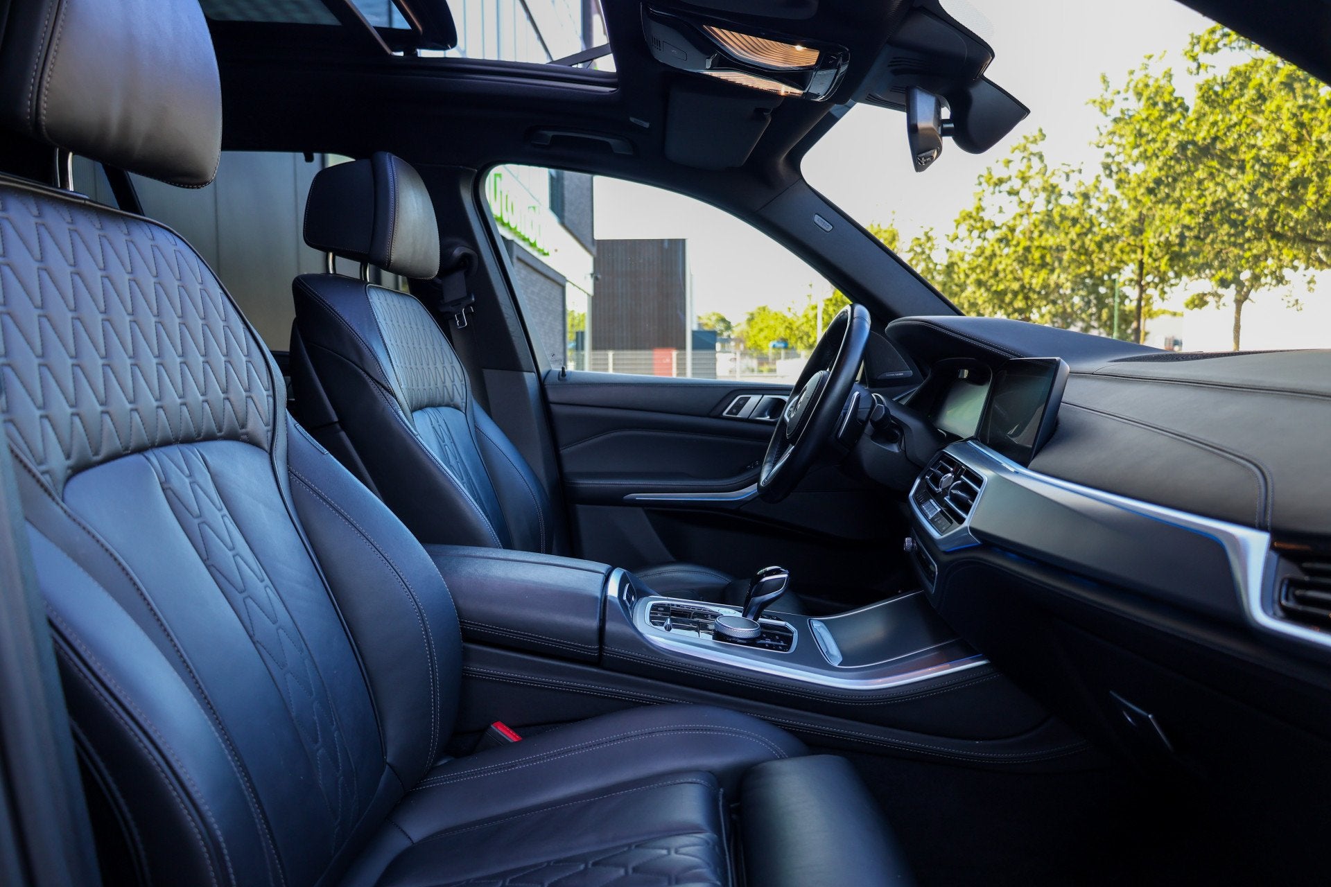 Foto 19 van BMW X5 xDrive45e High Executive | BTW | M-SPORT | PANO | LAS
