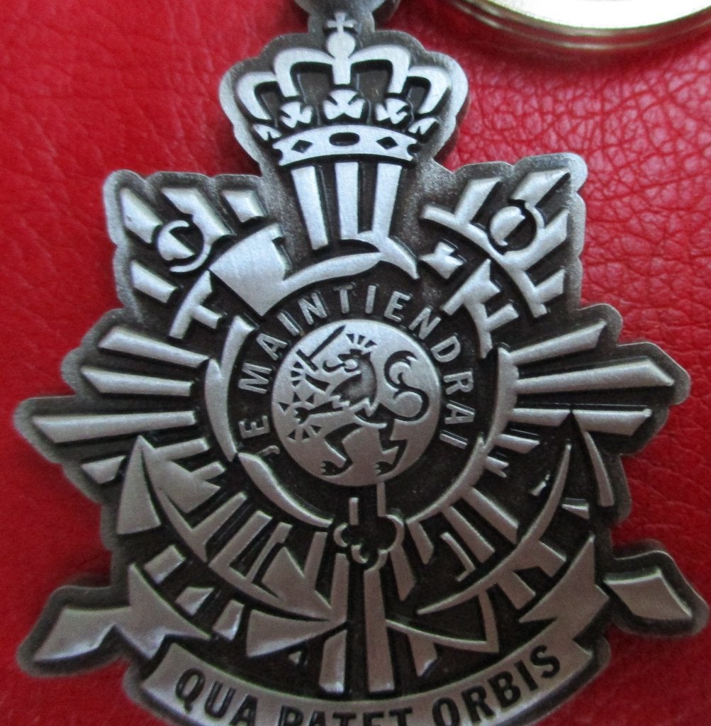 Je maintiendrai qua patet orbis sleutelhanger Mariniers, Ophalen of Verzenden, Landmacht, Nederland, Embleem of Badge