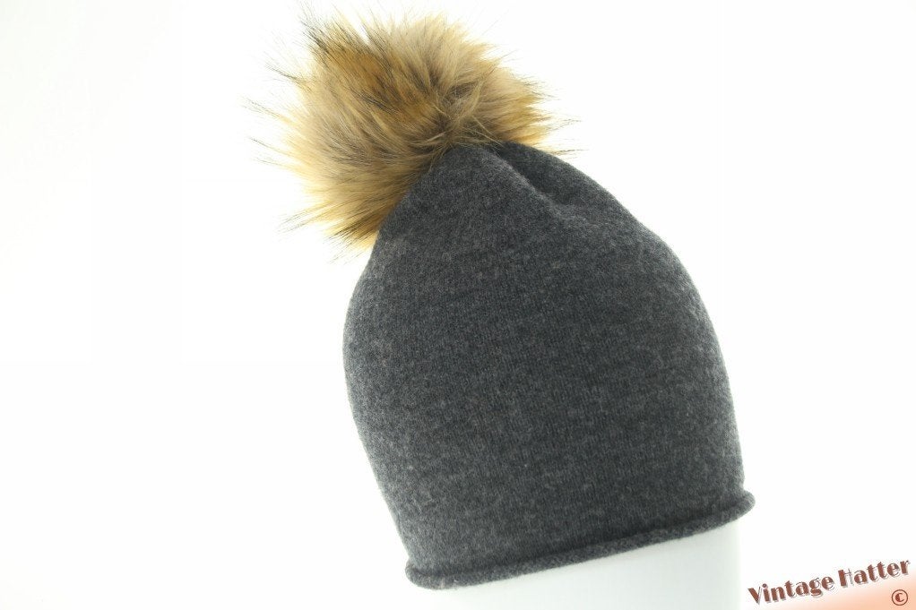 Muts Börjesson donker grijs wol met faux fur pompon 54-61, Maat 38/40 (M), Börjesson, Ophalen of Verzenden, Zo goed als nieuw