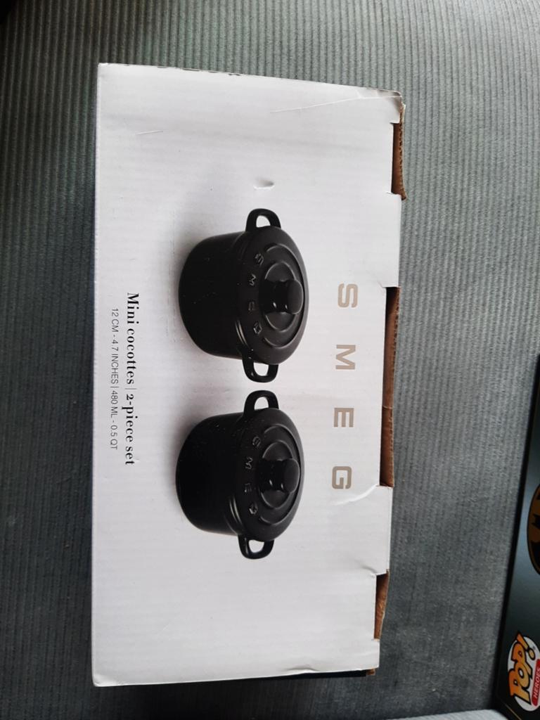 SMEG Mini Cocottes - 2-delige set, Huis en Inrichting, Keuken | Potten en Pannen, Nieuw, Overige typen, Gietijzer, Ophalen