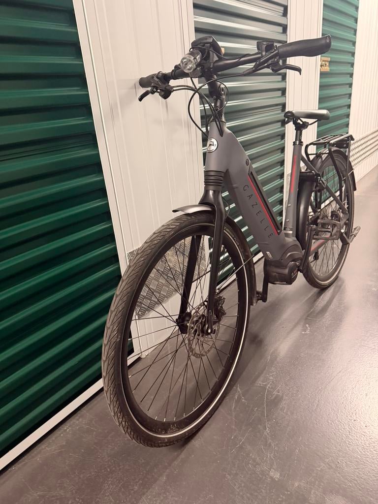 Gazelle Ultimate T10 HMB 2022 TOPSTAAT Bosch E-Bike, Ophalen, Zo goed als nieuw, 51 tot 55 cm, 50 km per accu of meer