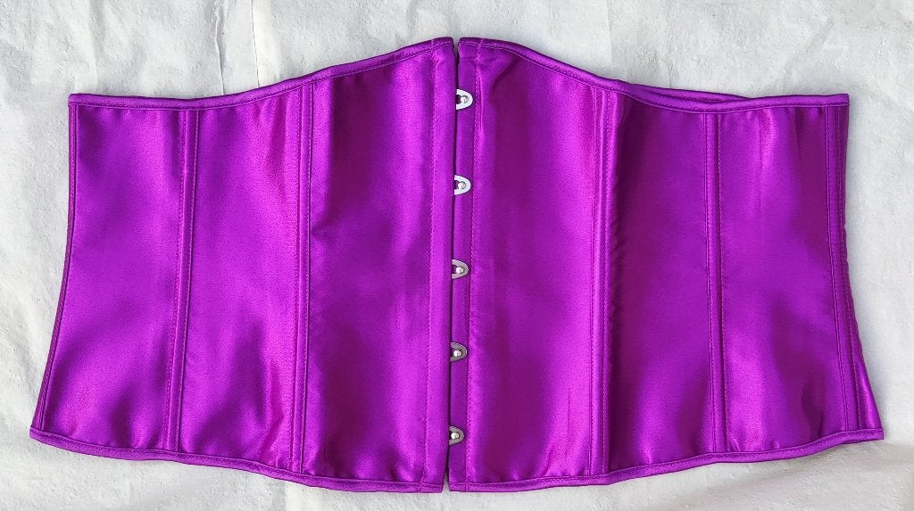 satijnen korset figuur vormend met baleinen plus size mt 50, Paars, Maat 46/48 (XL) of groter, Nieuw, Ophalen of Verzenden