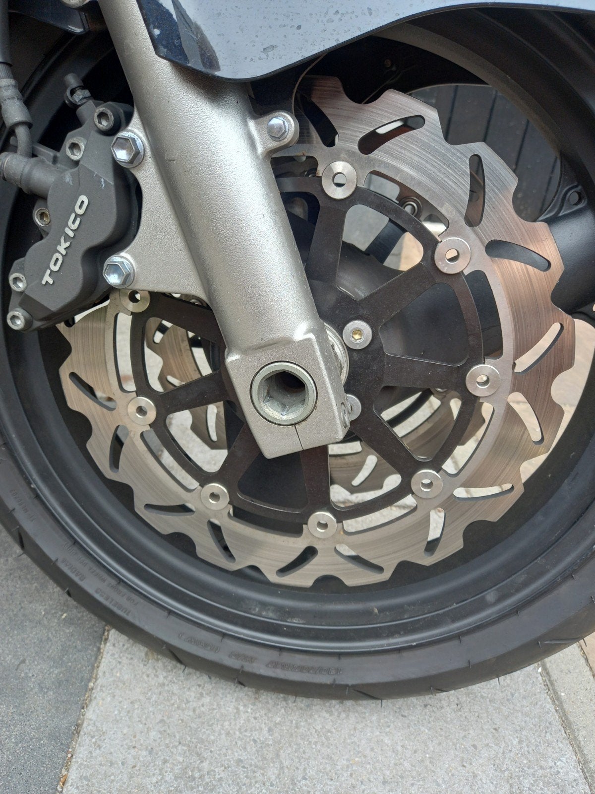 WAVE Remschijven. Kawasaki zzr1200, Ophalen