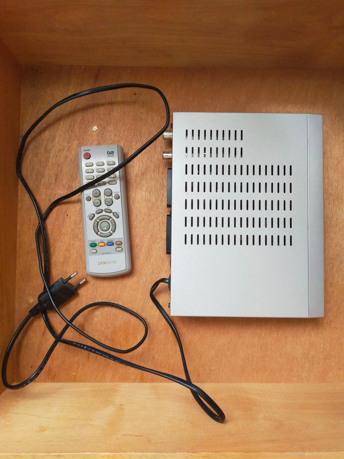 Samsung Digital Cable Receiver DCB-M601S/ afstandsbedienin, Audio, Tv en Foto, Ophalen, Gebruikt, Decoder