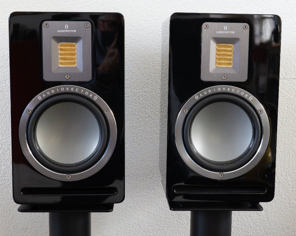Audiovector QR1, Audio, Tv en Foto, Zo goed als nieuw, 60 tot 120 watt, Basreflex, Boekenplank luidspreker