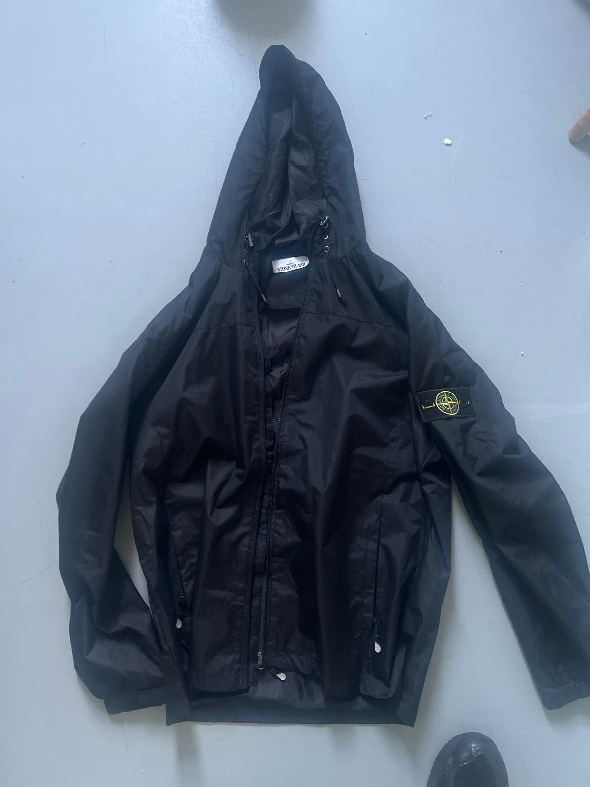 Stone Island Zwarte Jas met Capuchon - Maat M, Ophalen of Verzenden, Zo goed als nieuw, Maat 48/50 (M), Zwart